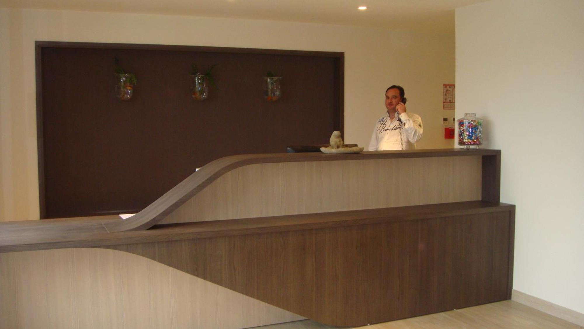 The Originals Access, Hotel Cholet Gare Zewnętrze zdjęcie